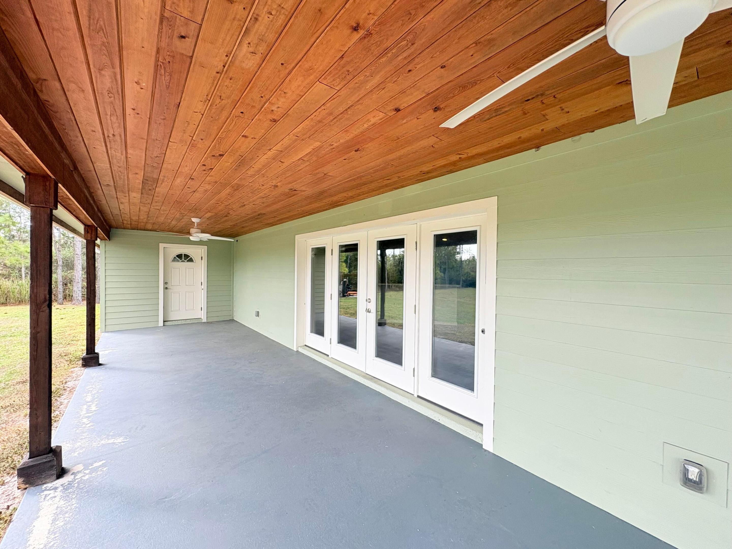 INDIAN HAMMOCK HUNT AND RIDING - Residential