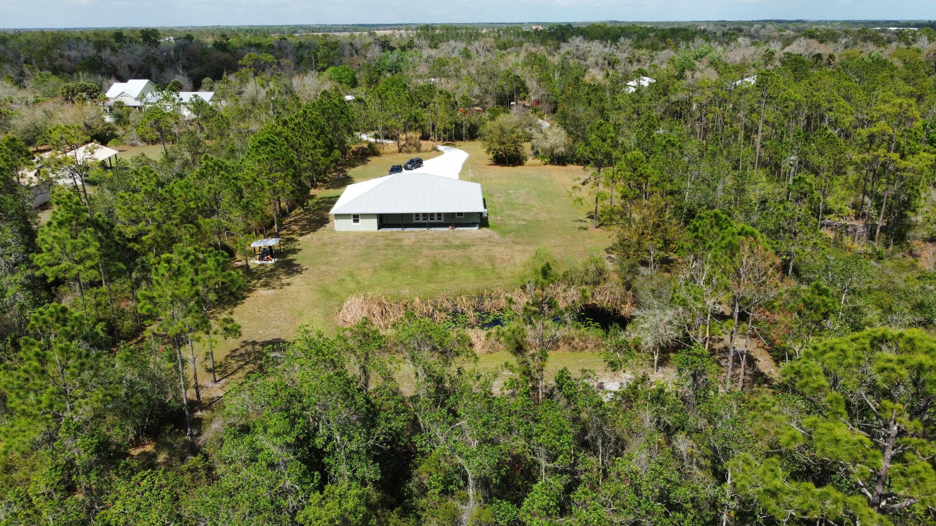 INDIAN HAMMOCK HUNT AND RIDING - Residential