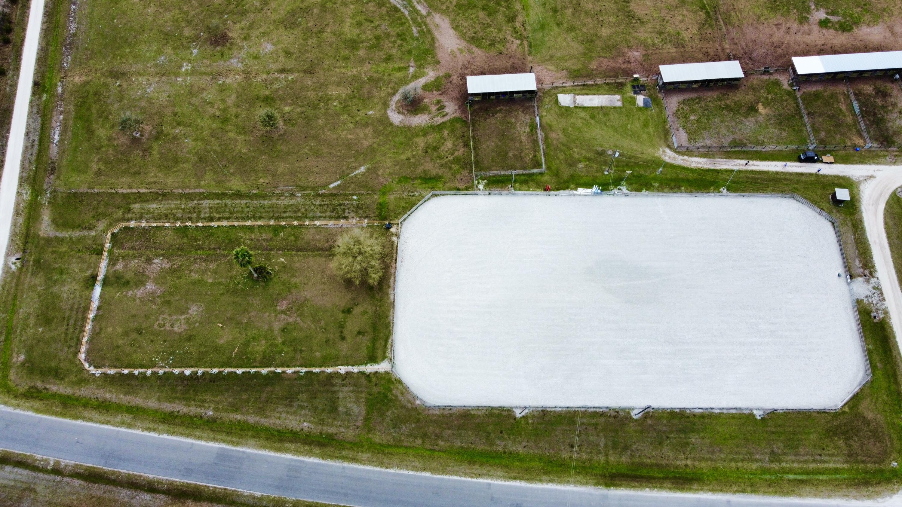 INDIAN HAMMOCK HUNT AND RIDING - Residential