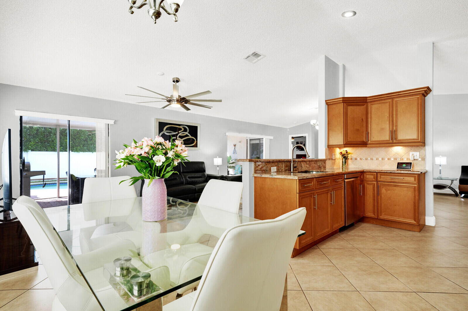 NOB HILL VILLAGE - Residential