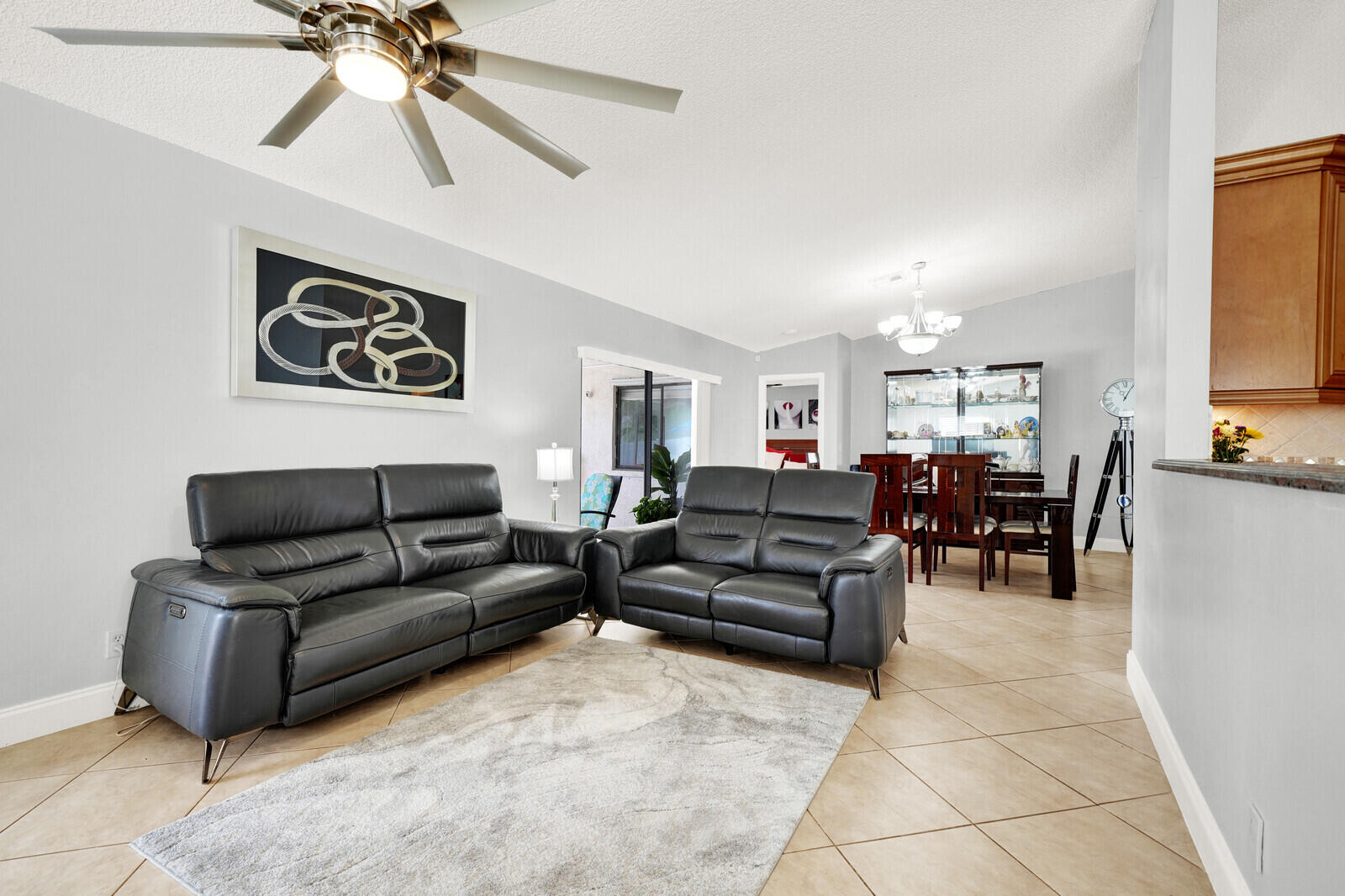 NOB HILL VILLAGE - Residential