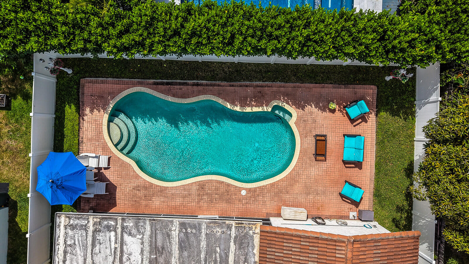 NOB HILL VILLAGE - Residential