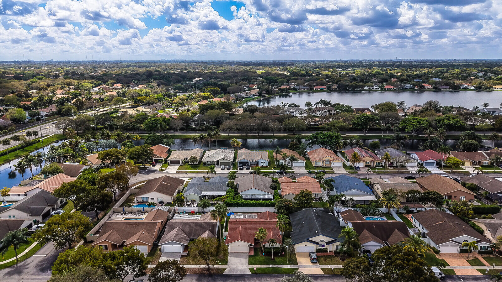 NOB HILL VILLAGE - Residential