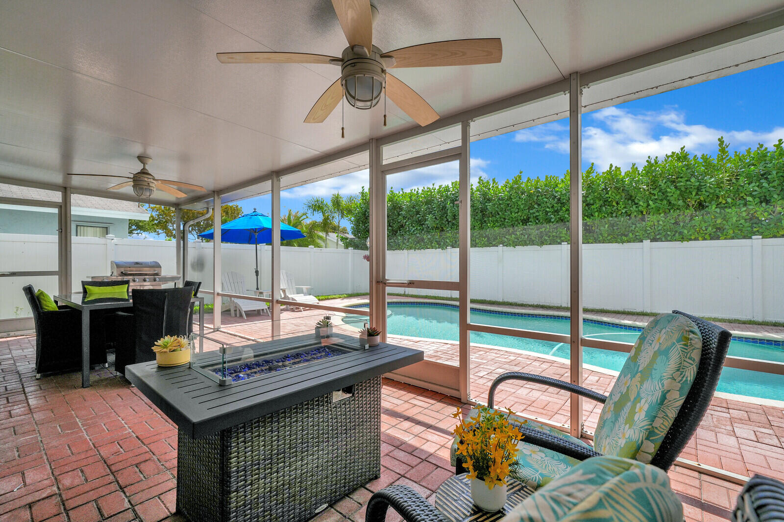 NOB HILL VILLAGE - Residential