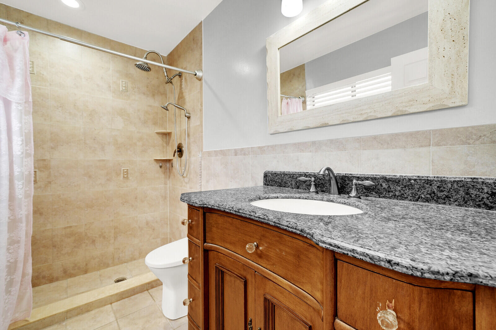 NOB HILL VILLAGE - Residential