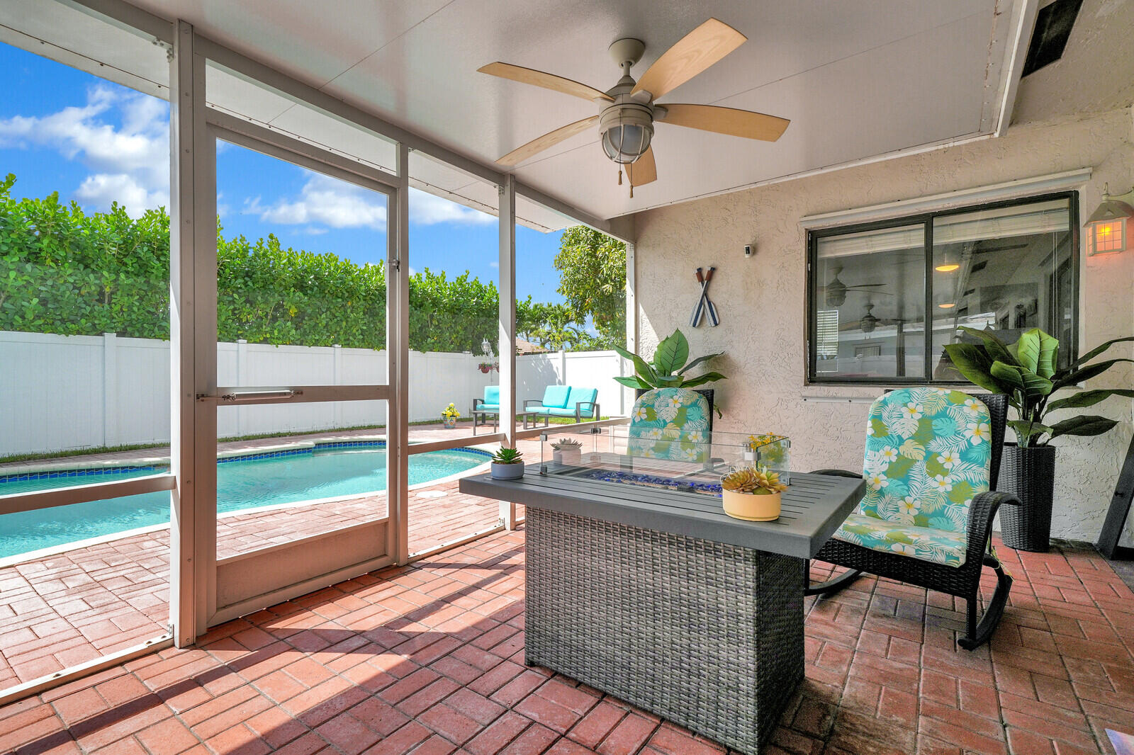 NOB HILL VILLAGE - Residential