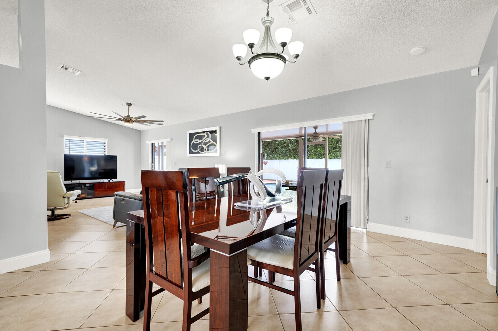 NOB HILL VILLAGE - Residential