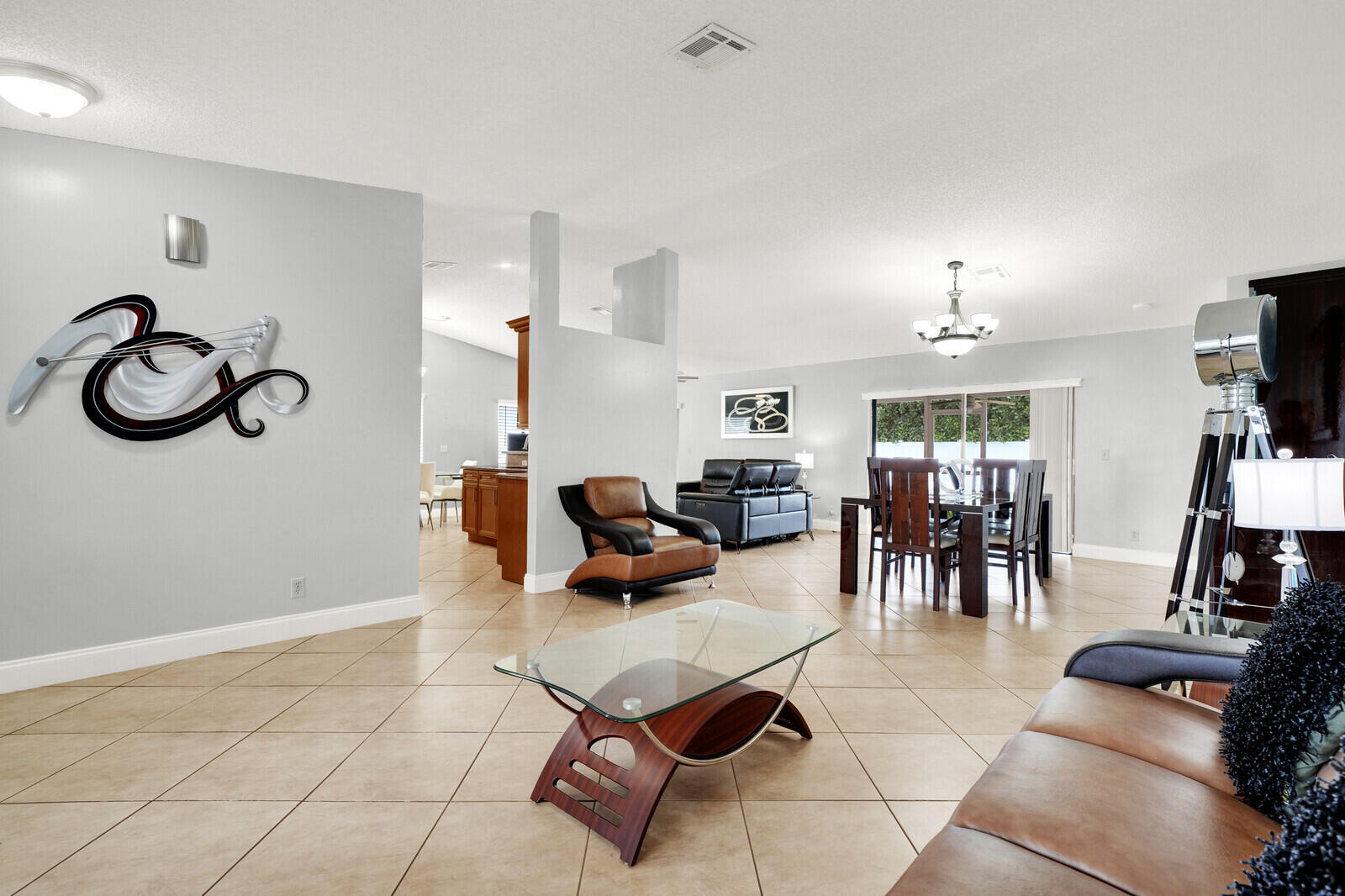 NOB HILL VILLAGE - Residential