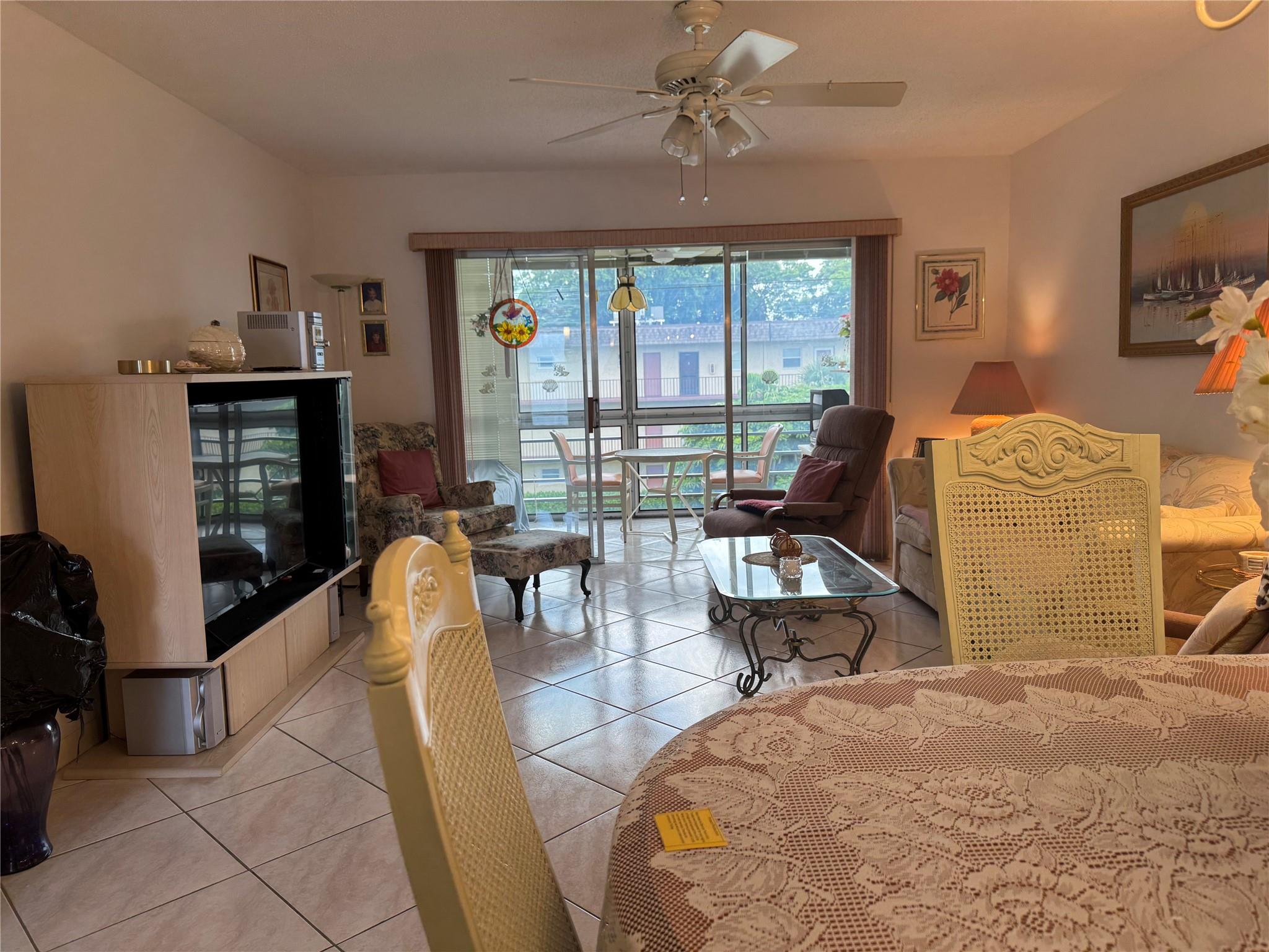 Lakeside Village Condo 07 - Residential Lease