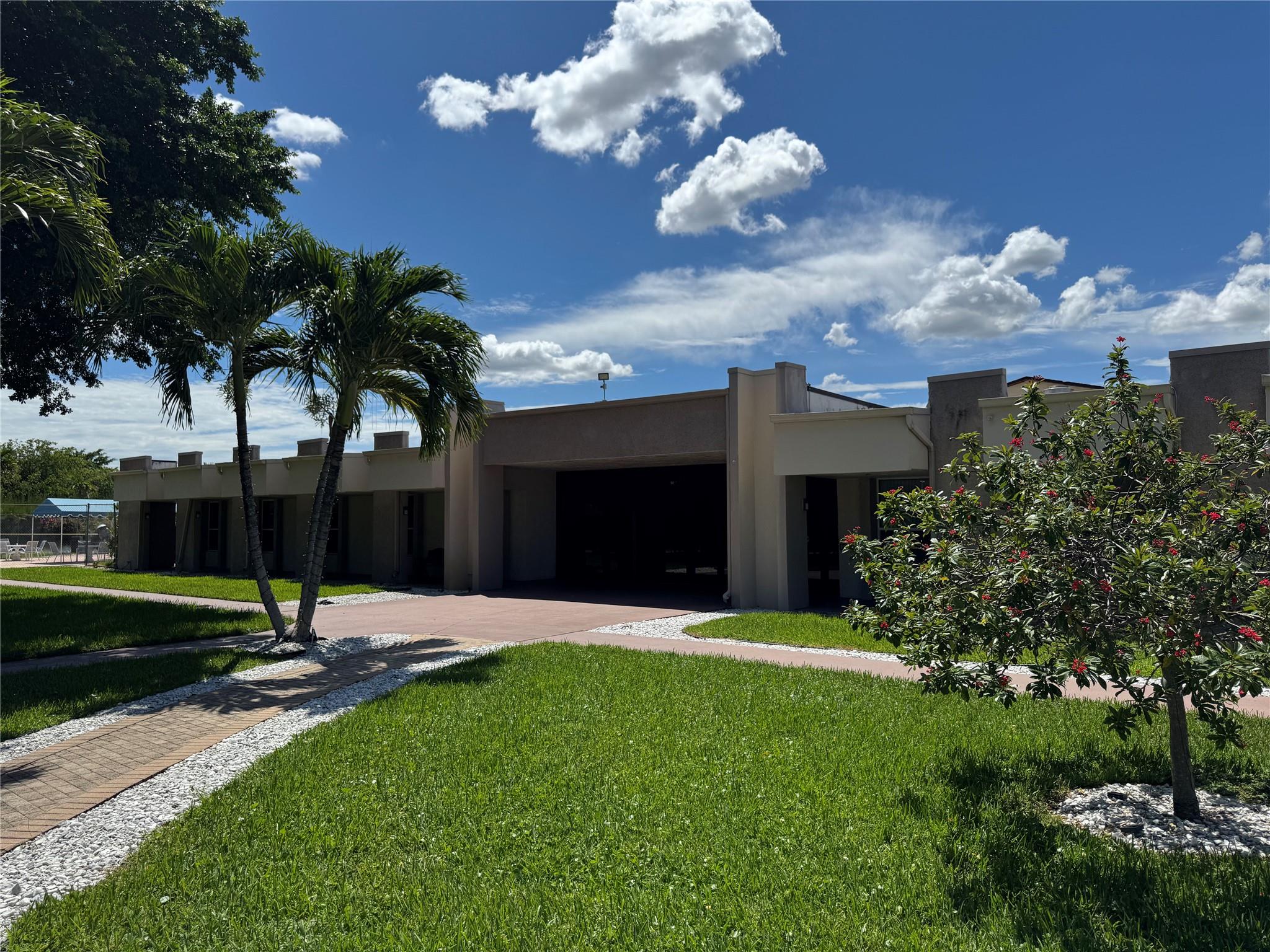 Lakeside Village Condo 07 - Residential Lease