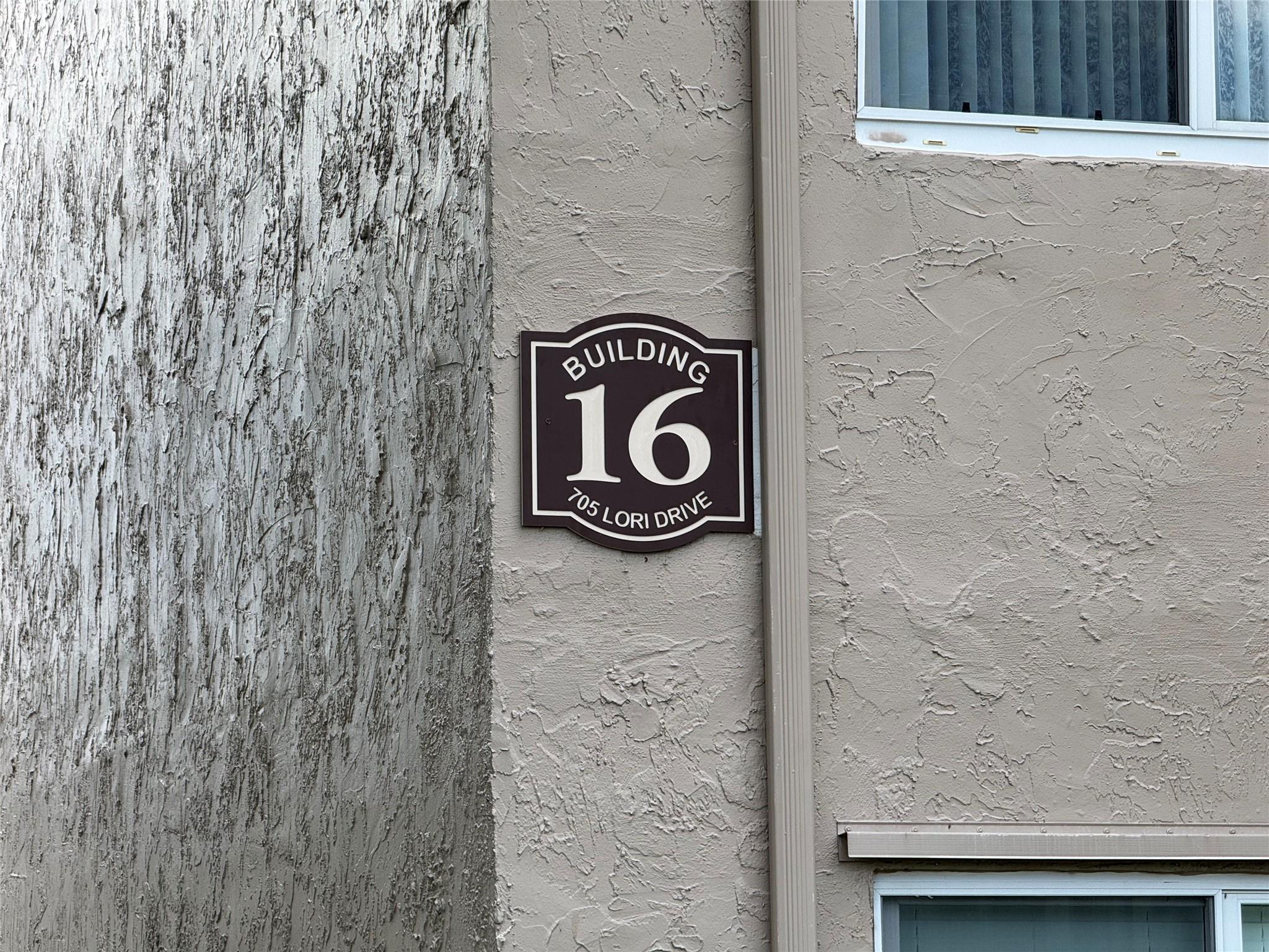 Lakeside Village Condo 07 - Residential Lease