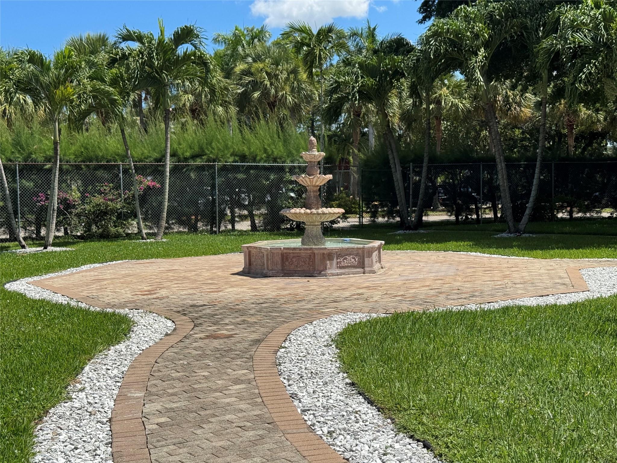 Lakeside Village Condo 07 - Residential Lease
