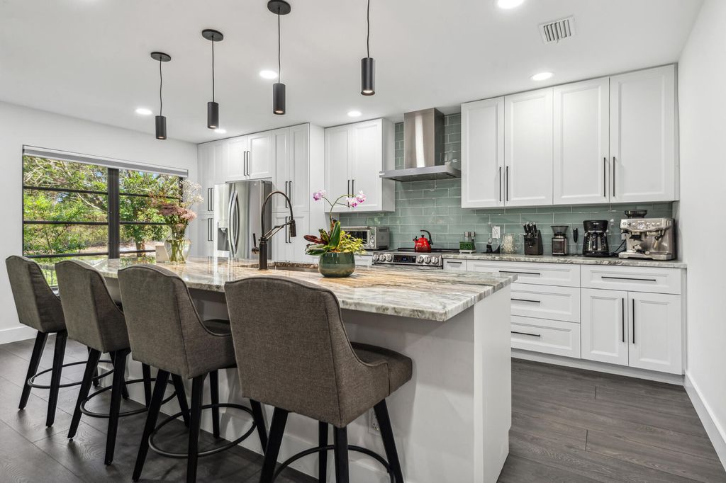 Photo of 10908 SE Hobart Street, Jupiter, FL 33469 (MLS # B26008890)