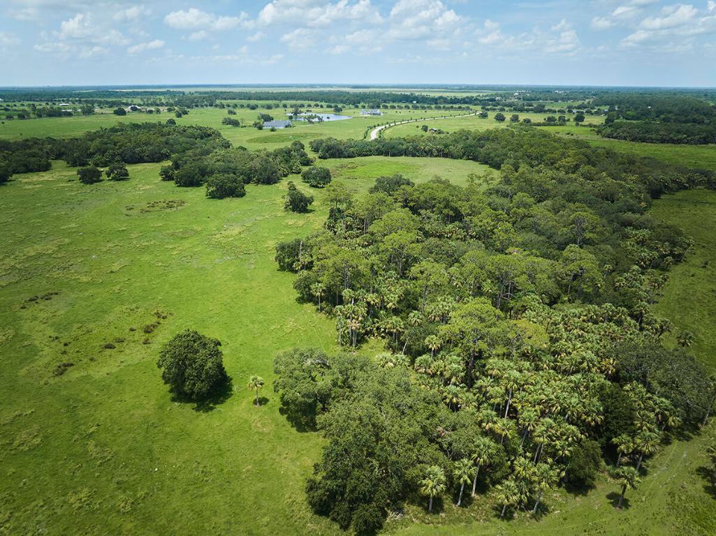 MARTIN COUNTY RANCH COMMUNITY - Land
