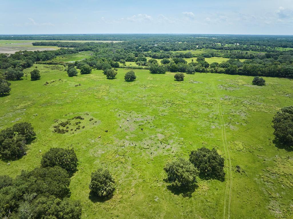 MARTIN COUNTY RANCH COMMUNITY - Land