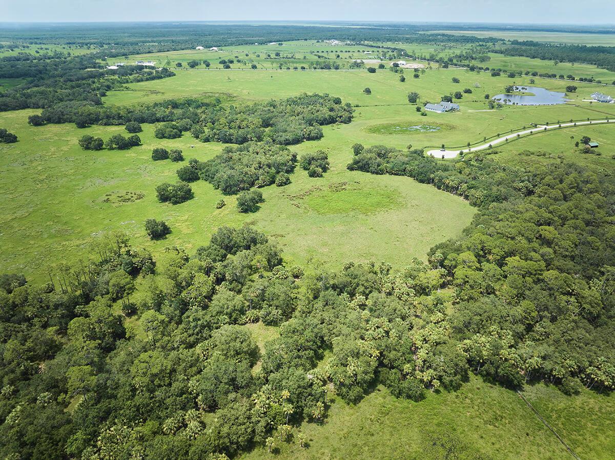 MARTIN COUNTY RANCH COMMU - Land