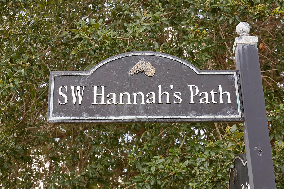 MARTIN COUNTY RANCH COMMU - Land