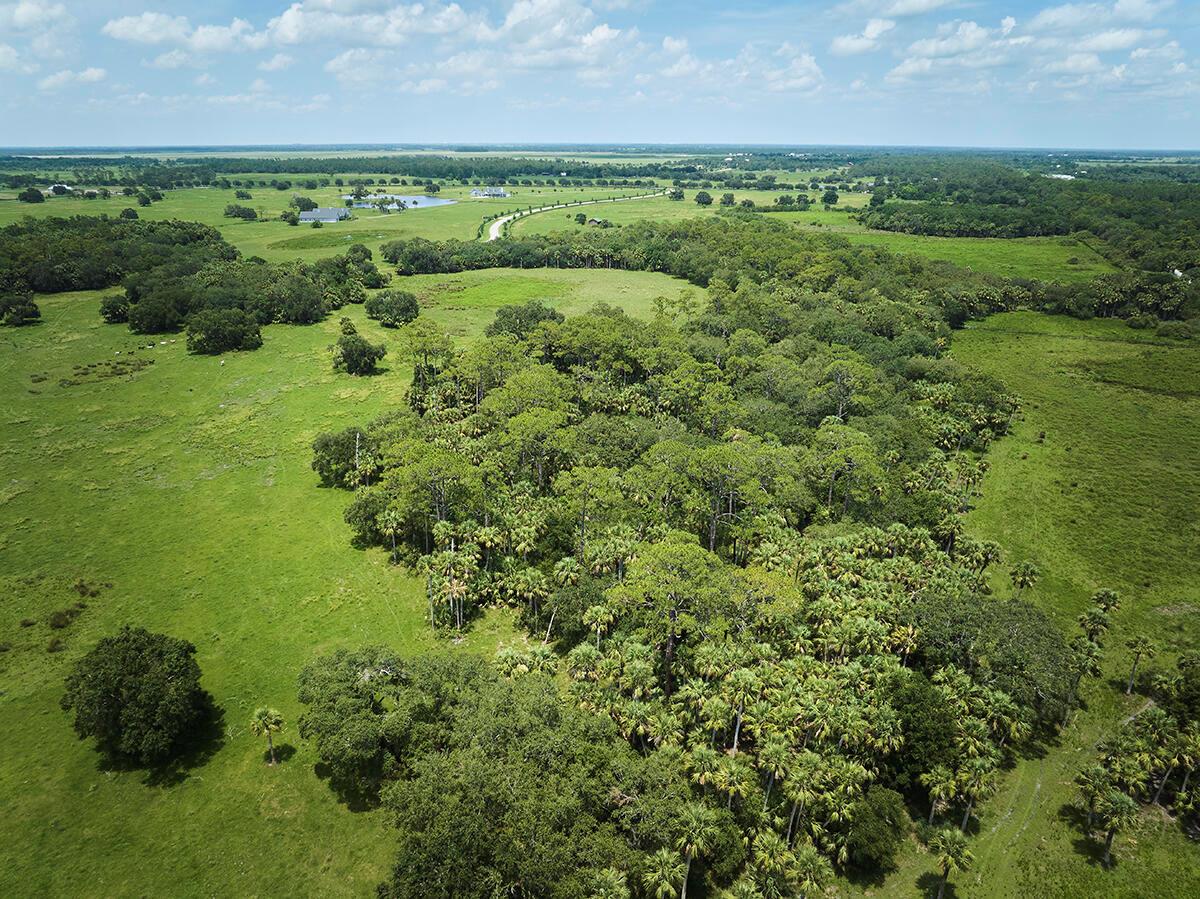 MARTIN COUNTY RANCH COMMU - Land