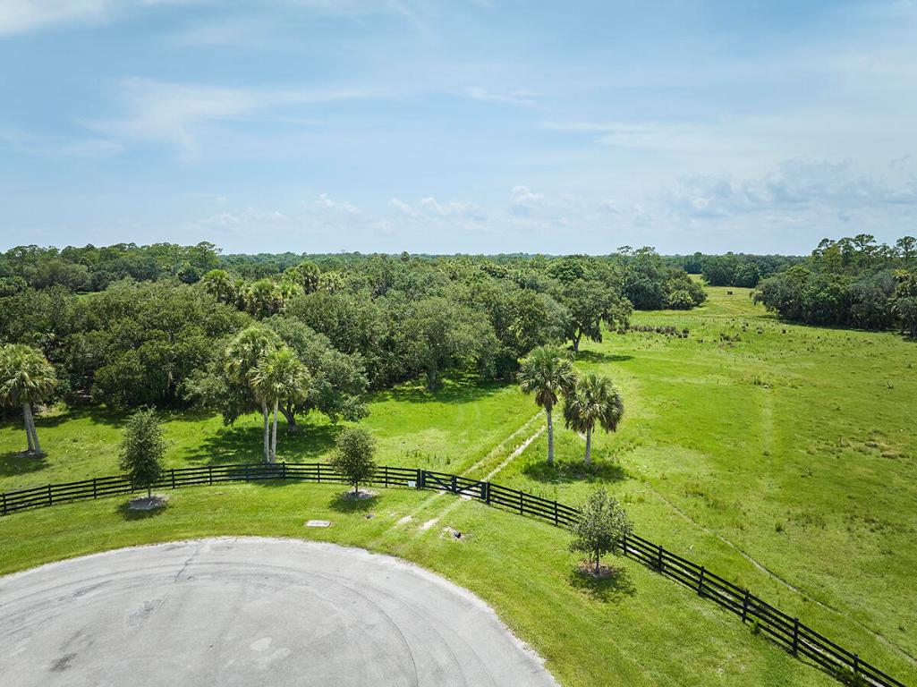 MARTIN COUNTY RANCH COMMUNITY - Land