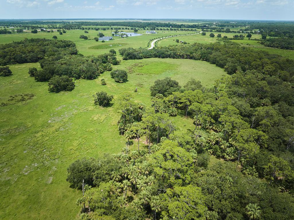 MARTIN COUNTY RANCH COMMUNITY - Land