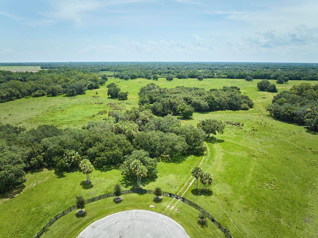 MARTIN COUNTY RANCH COMMUNITY - Land