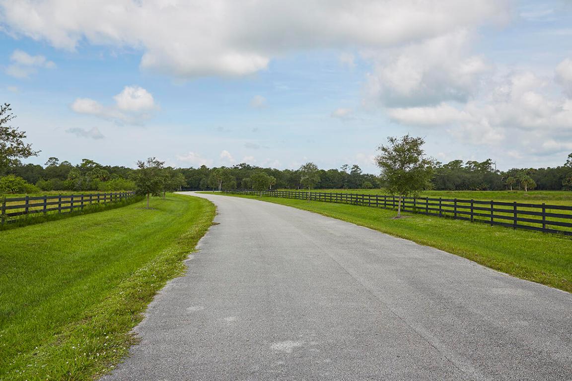 MARTIN COUNTY RANCH COMMUNITY - Land