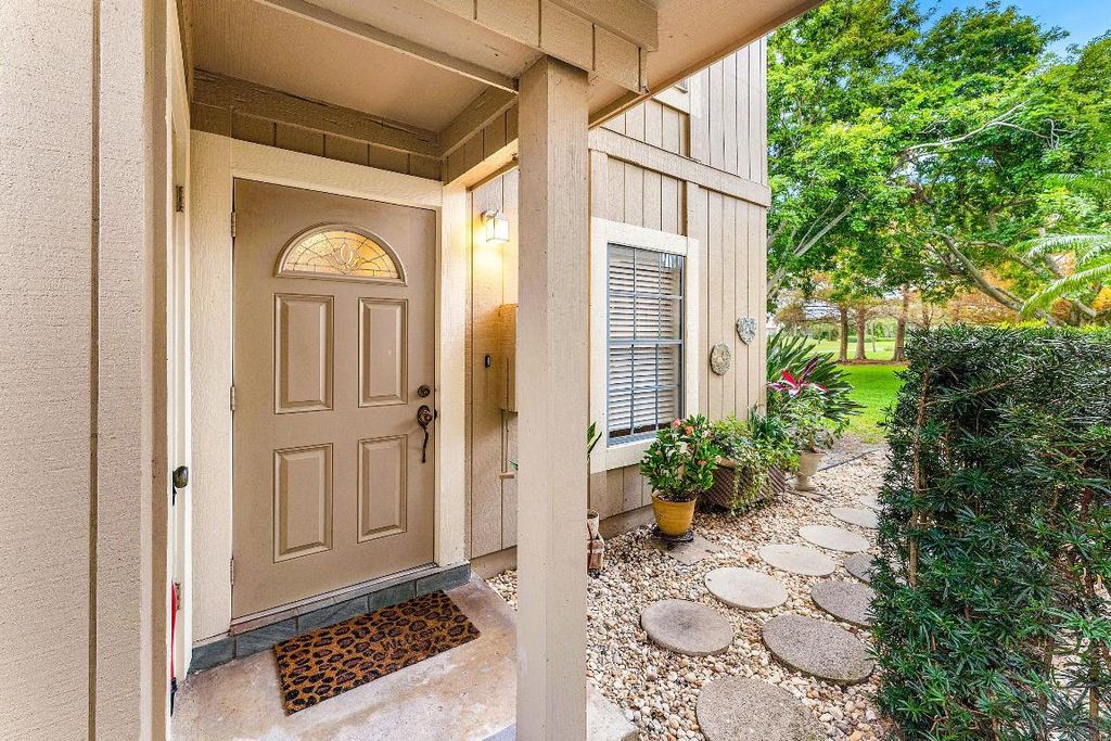 Photo of 9179 SE Riverfront Terrace #F, Jupiter, FL 33469 (MLS # R11154692)