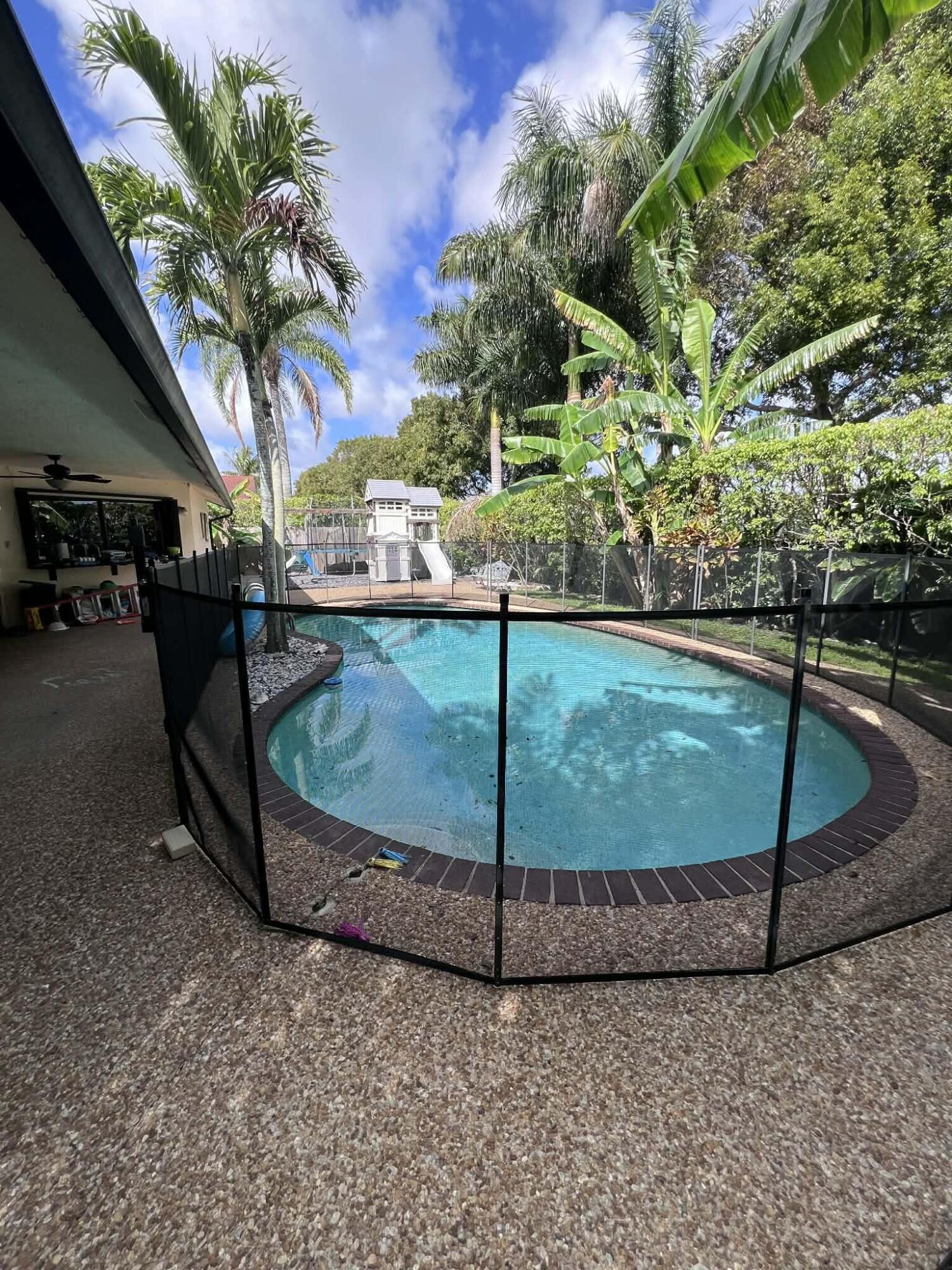 BOCA MADERA UNIT 2 - Residential