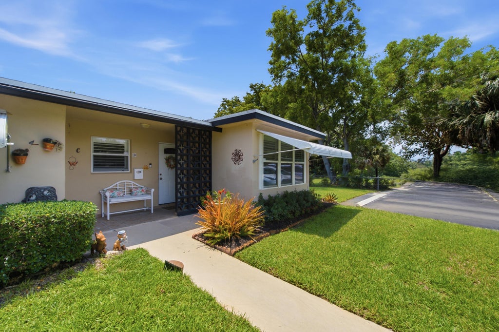 Photo of 957 Circle Drive #D, Delray Beach, FL 33445 (MLS # B26045962)
