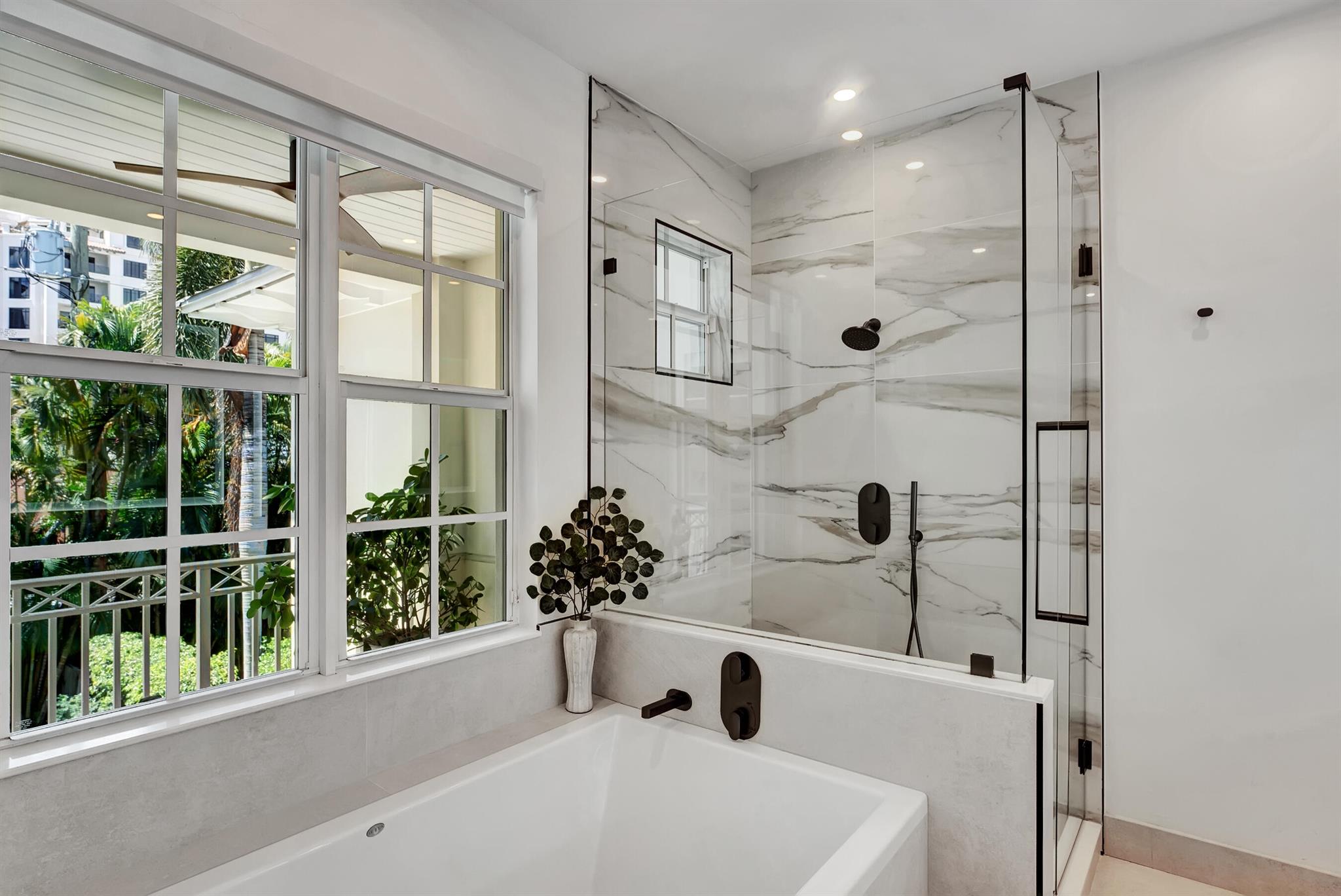 INDIES - Residential