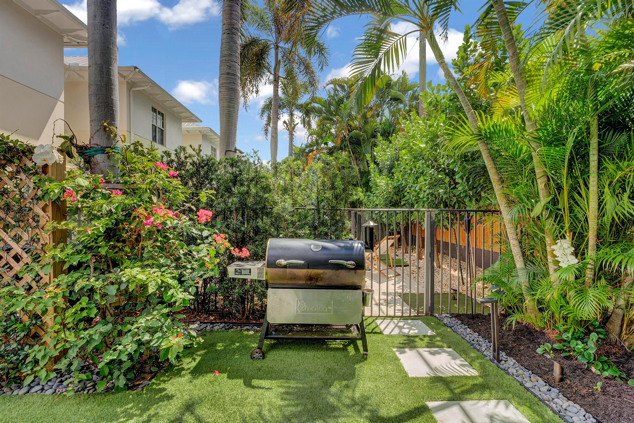 INDIES - Residential