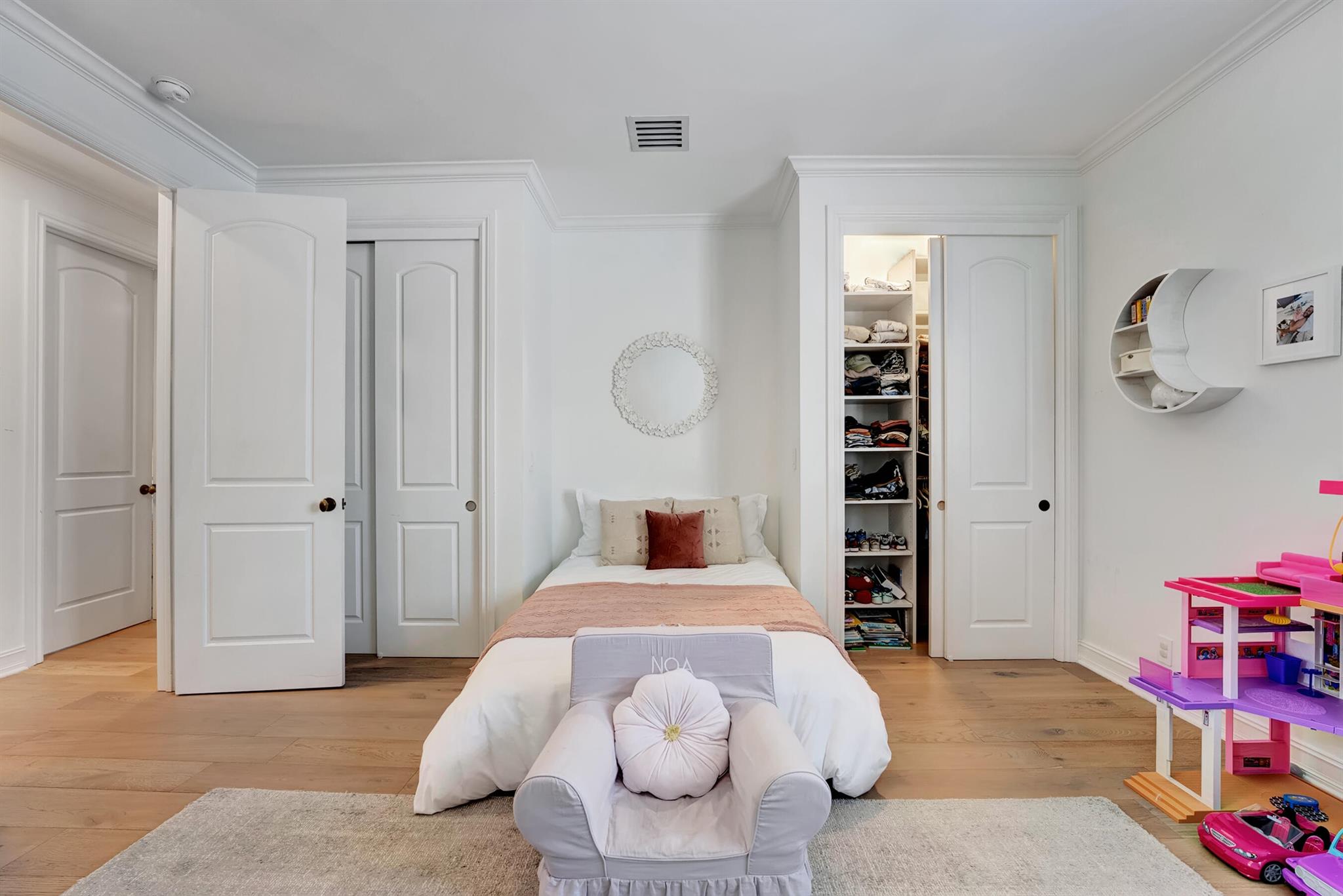 INDIES - Residential