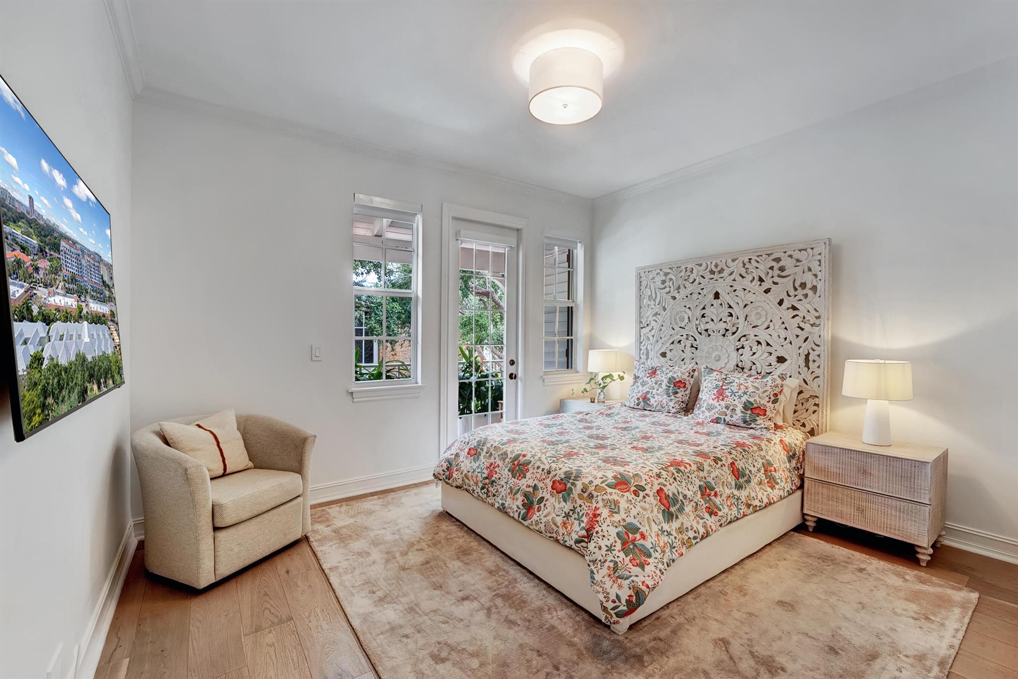 INDIES - Residential