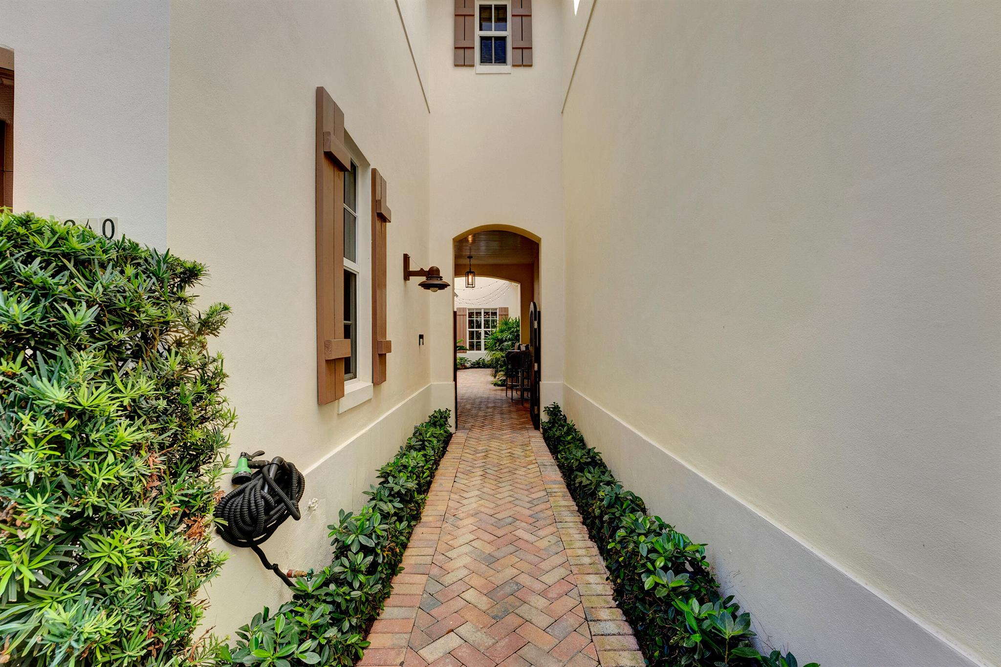 INDIES - Residential