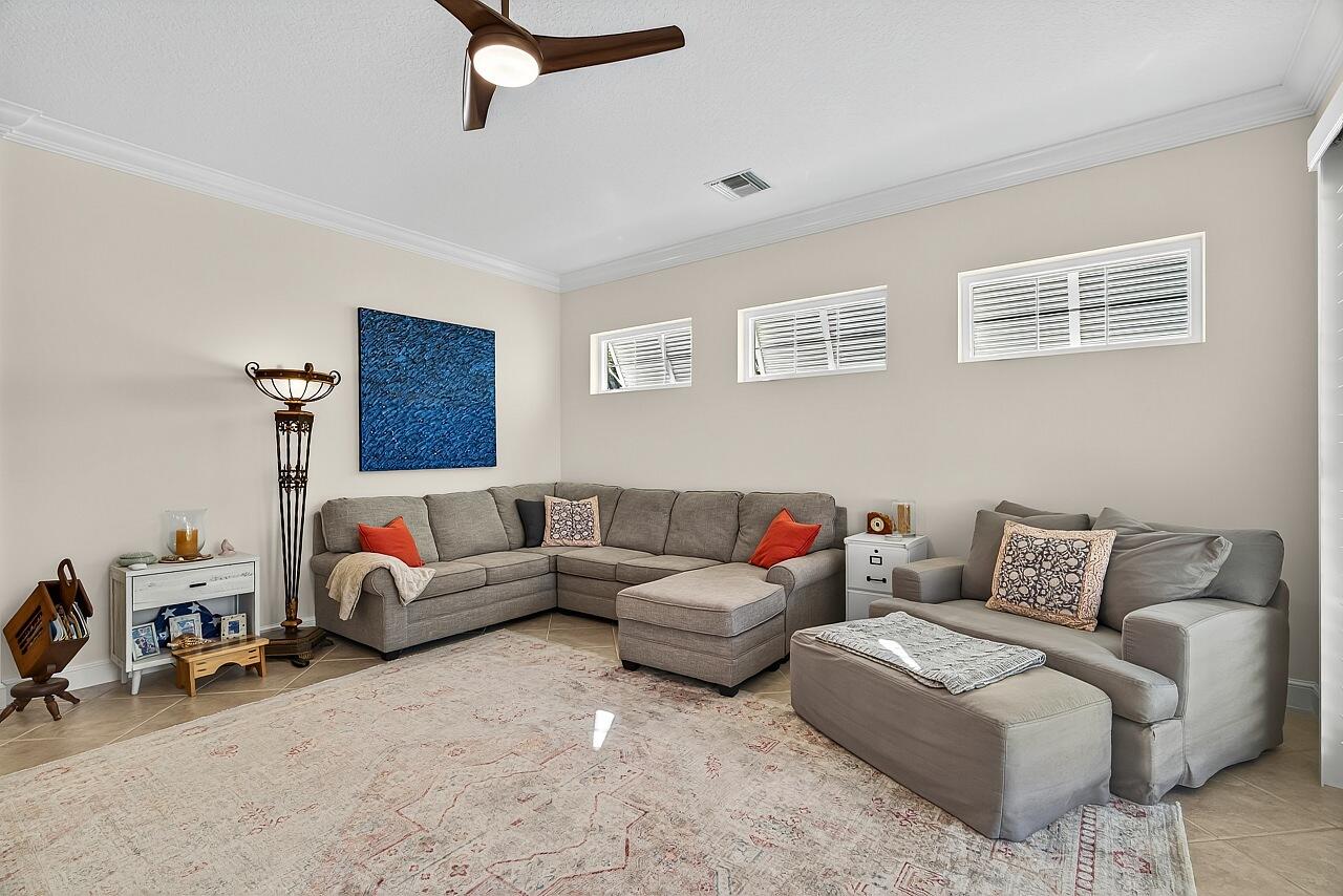 SEASONS - Residential