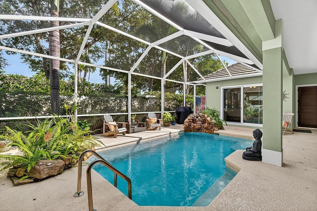 Photo of 2116 Autumn Lane, Vero Beach, FL 32963 (MLS # B26009338)