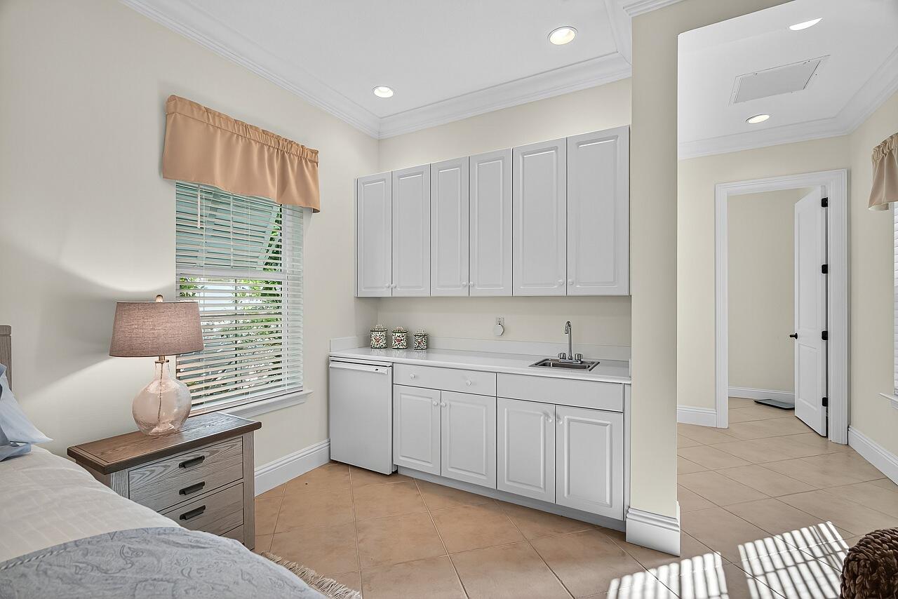 SEASONS - Residential