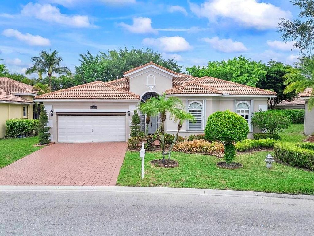 Photo of 8351 Mastic Cay, West Palm Beach, FL 33411 (MLS # R11096571)