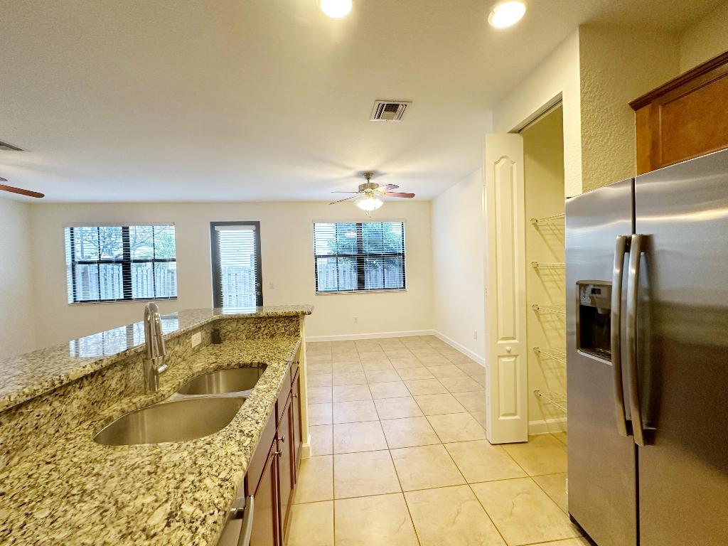 DEBUYS PLAT - Residential Lease