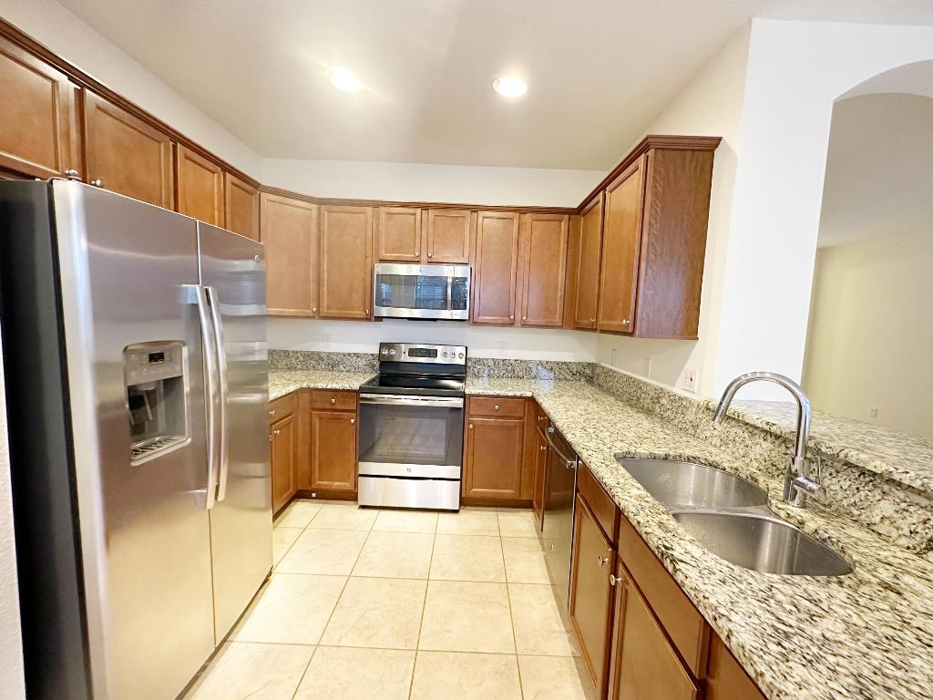 DEBUYS PLAT - Residential Lease