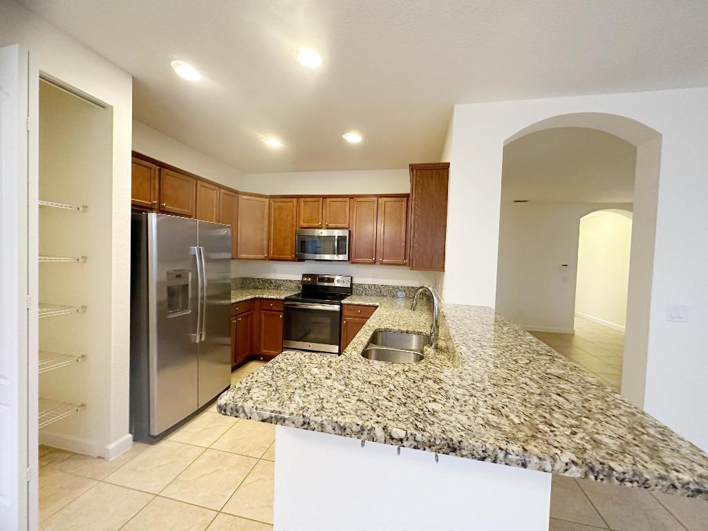 DEBUYS PLAT - Residential Lease