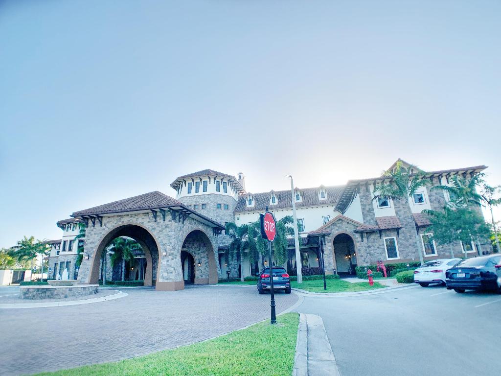 DEBUYS PLAT - Residential Lease