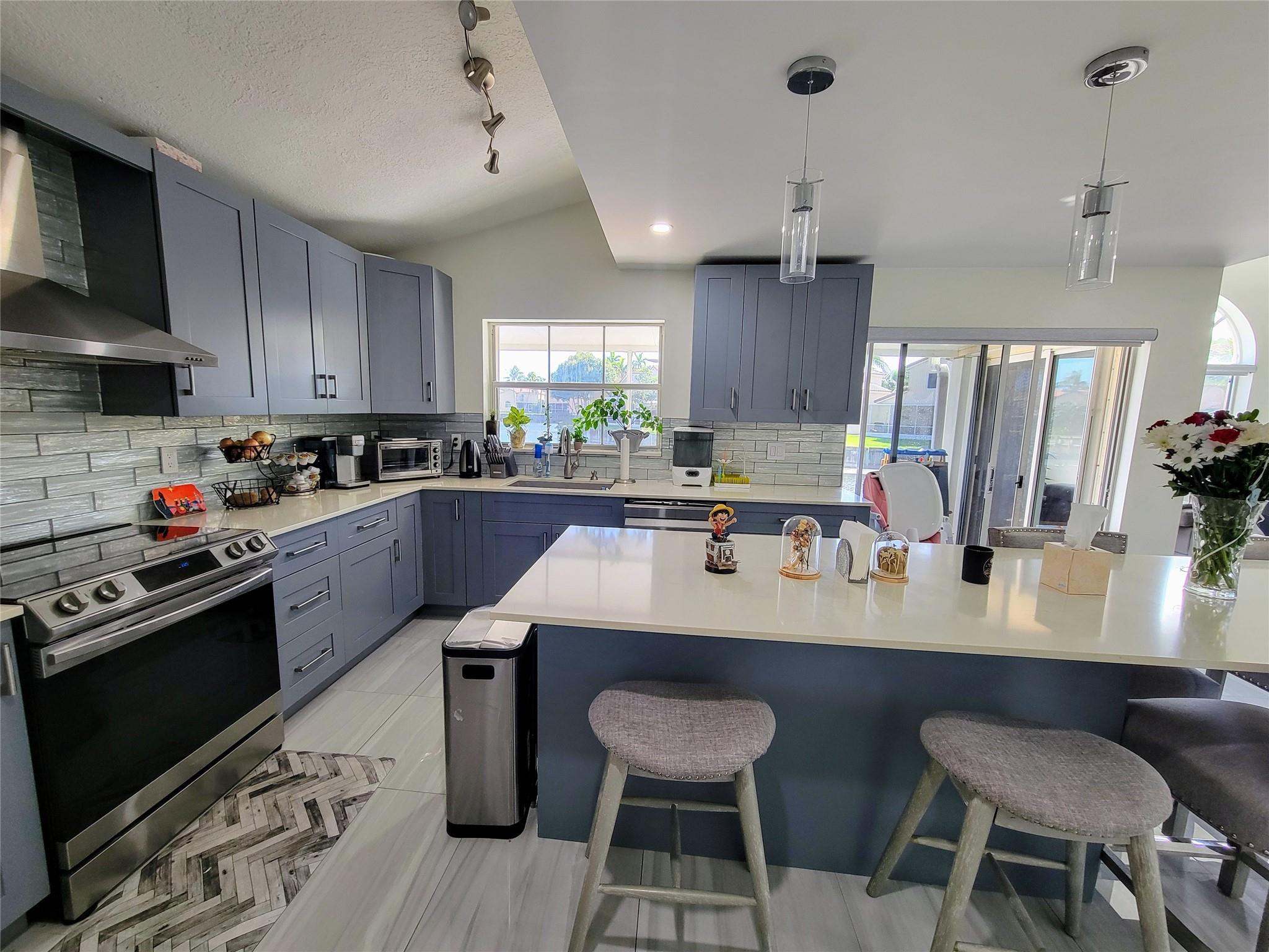614 Trafalgar Ct