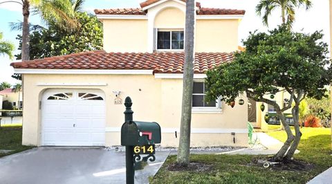 614 Trafalgar Ct Dania Beach FL 33004