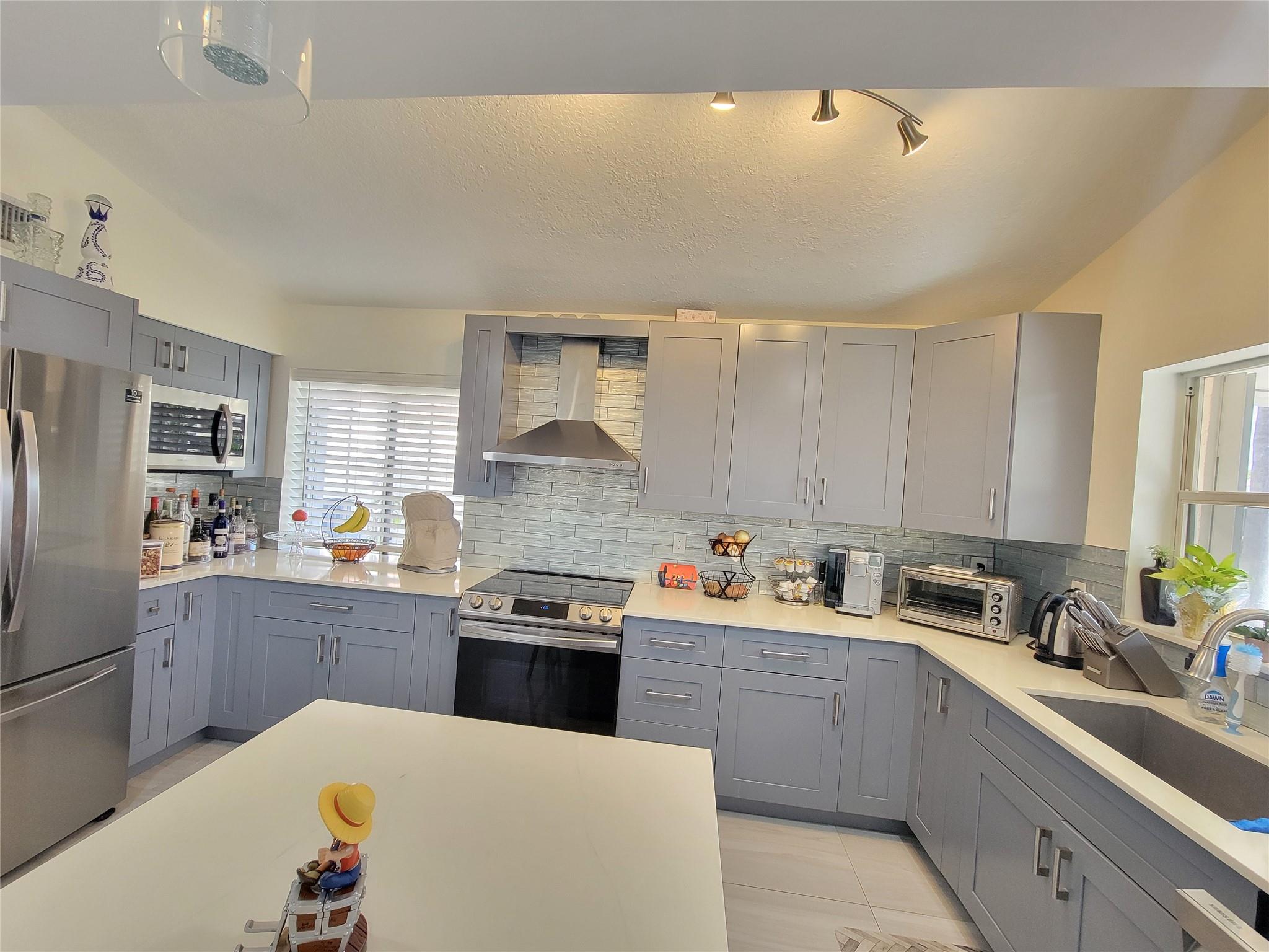 614 Trafalgar Ct