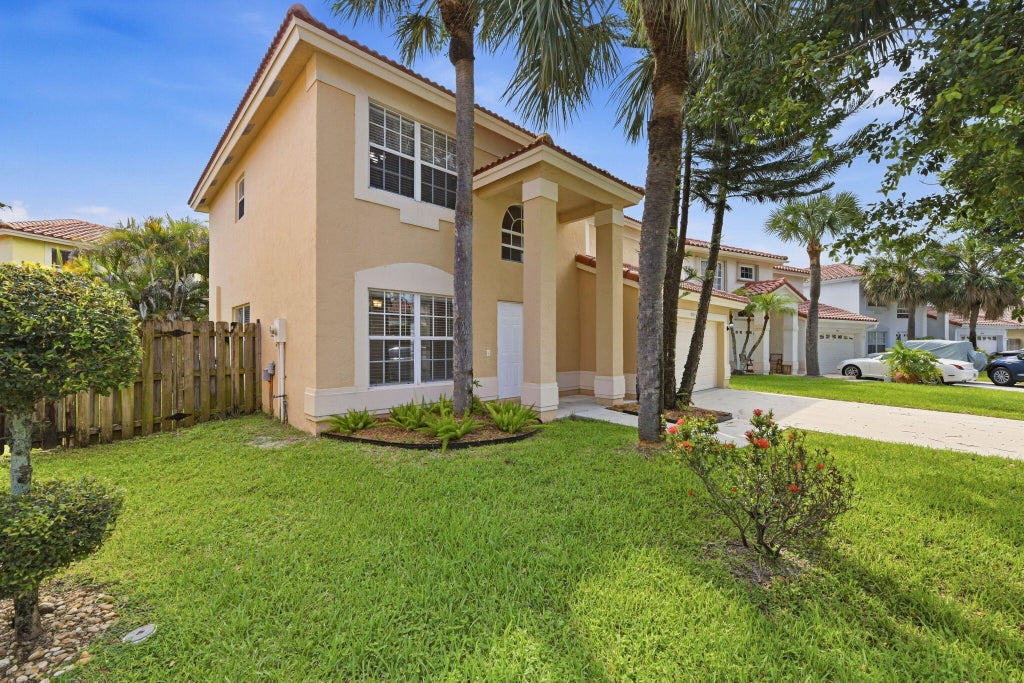 Photo of 10843 BUTTONWOOD LAKE Drive, Boca Raton, FL 33498 (MLS # B26078052)