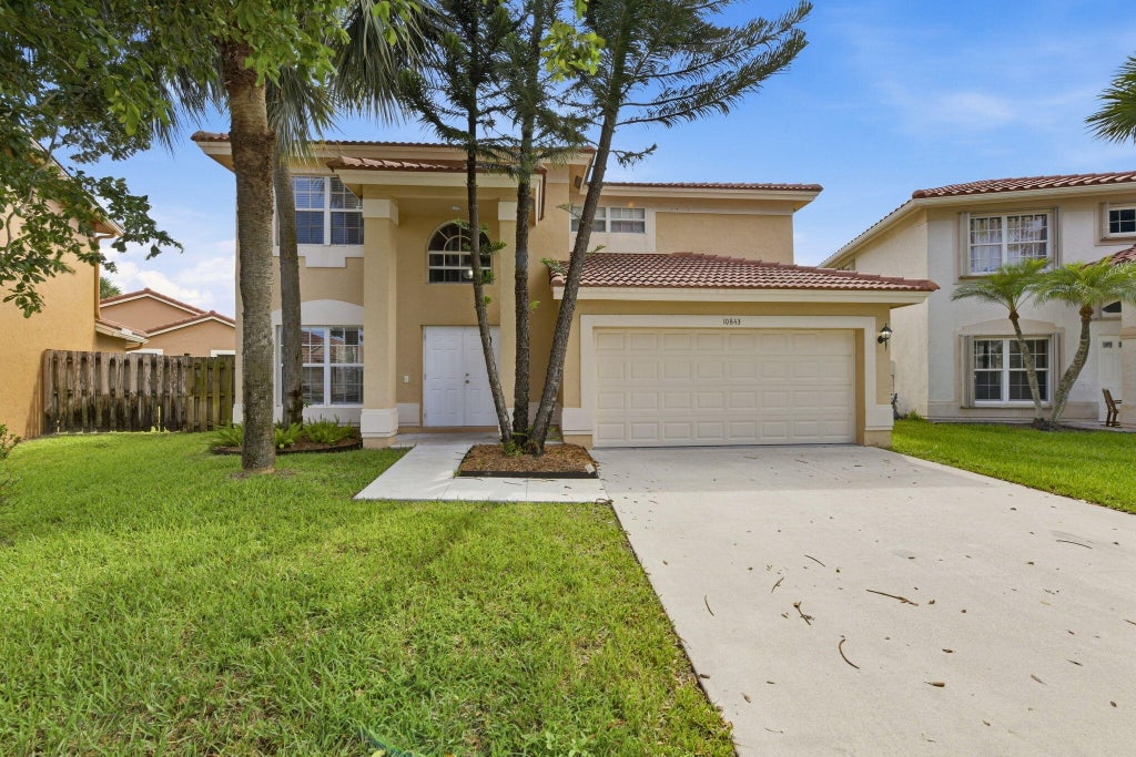 Photo of 10843 BUTTONWOOD LAKE Drive, Boca Raton, FL 33498 (MLS # B26078052)