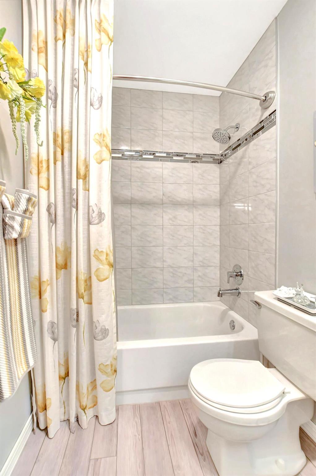 HIGH POINT OF DELRAY SEC 7 CONDO - Residential