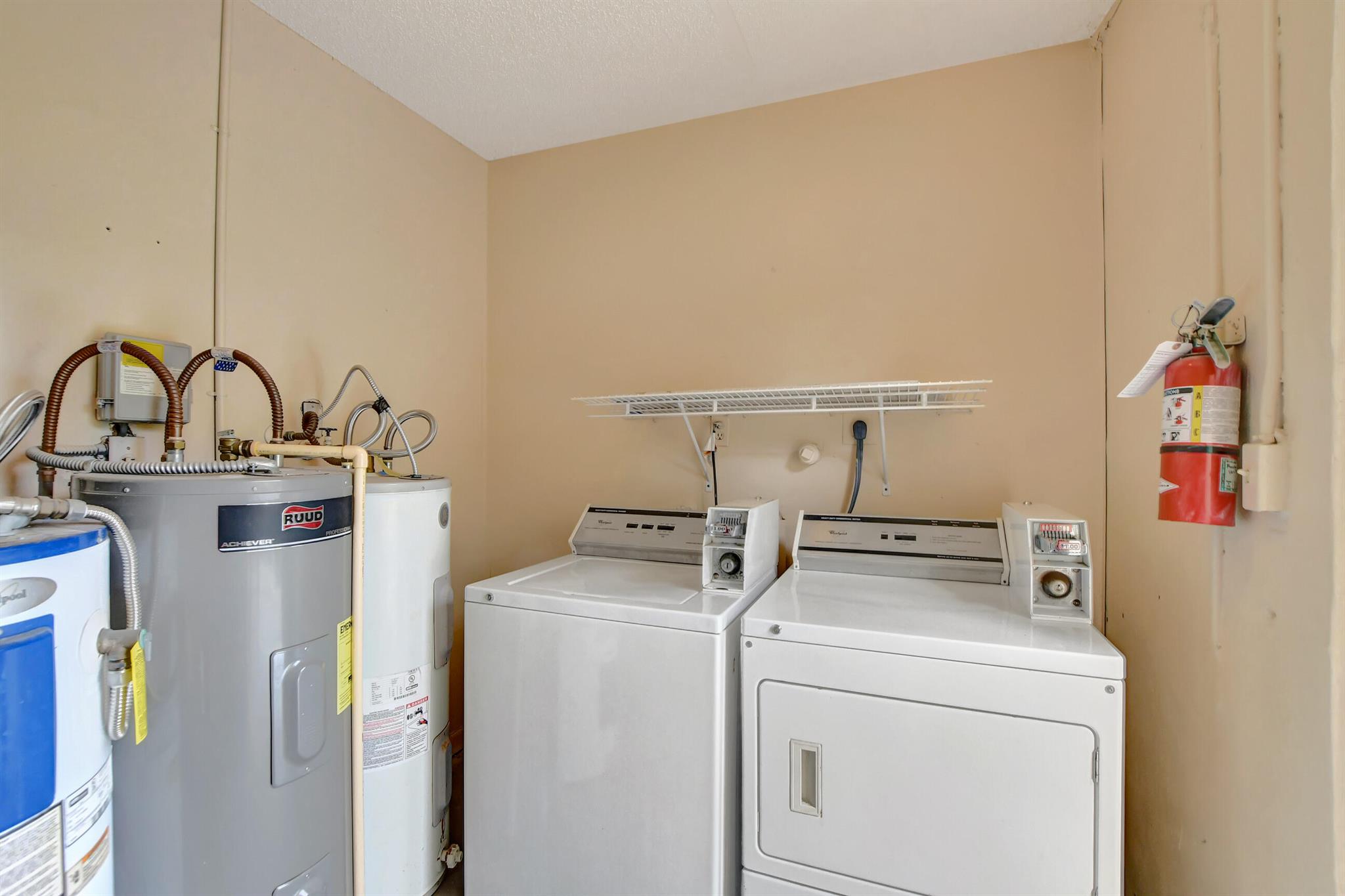 HIGH POINT OF DELRAY SEC 7 CONDO - Residential