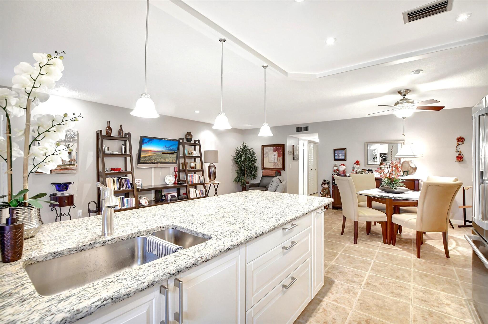 HIGH POINT OF DELRAY SEC 7 CONDO - Residential